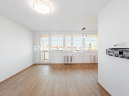 Pronájem bytu, 3+kk, 75 m²