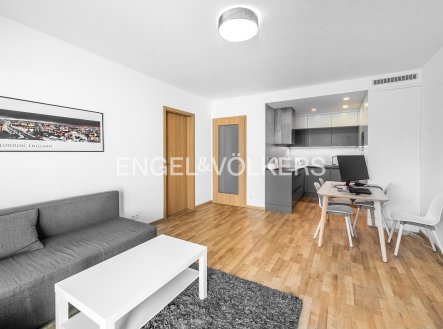 Pronájem bytu, 2+kk, 51 m²