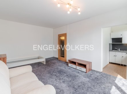 Pronájem bytu, 1+kk, 30 m²