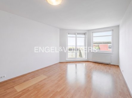 Pronájem bytu, 2+kk, 69 m²