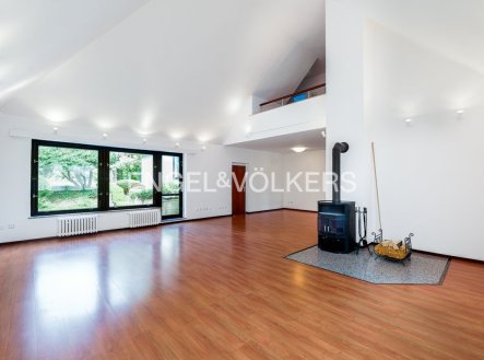 Pronájem domu/vily, 417 m²