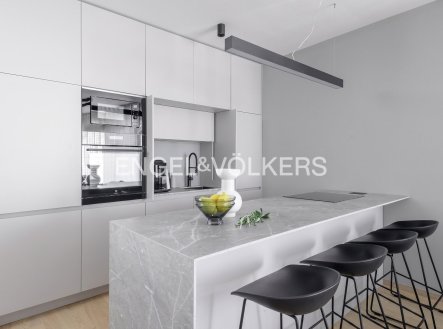 Pronájem bytu, 2+kk, 61 m²
