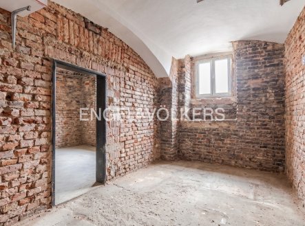 Pronájem komerčního objektu, sklad, 115 m²