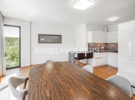 Pronájem bytu, 3+kk, 72 m²