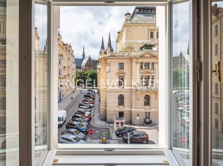 Pronájem bytu, 3+1, 115 m²