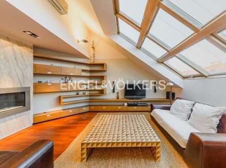 Pronájem bytu, 3+kk, 102 m²
