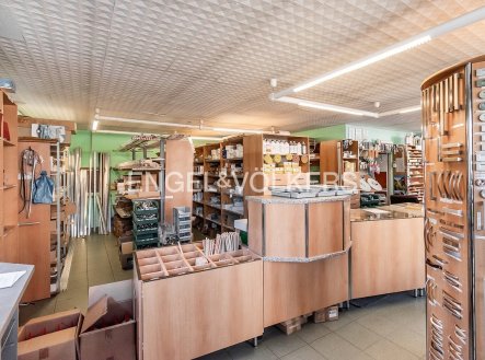 Pronájem obchodní prostory, 184 m²