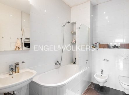 Pronájem bytu, 3+kk, 98 m²