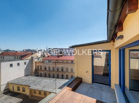 Pronájem bytu, 4+kk, 120 m²