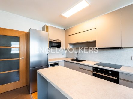 Pronájem bytu, 2+kk, 54 m²