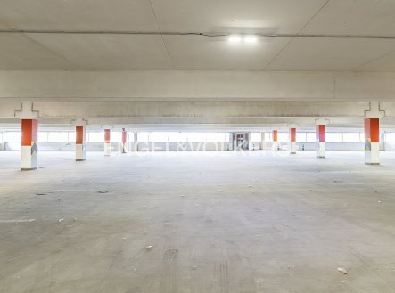 Pronájem komerčního objektu, jiný, 4 500 m²