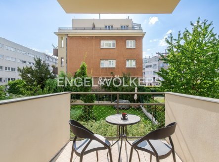 Pronájem bytu, 2+kk, 65 m²