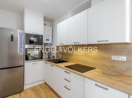 Pronájem bytu, 2+1, 55 m²