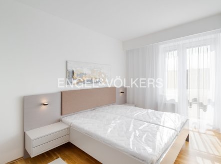 Pronájem bytu, 2+1, 55 m²