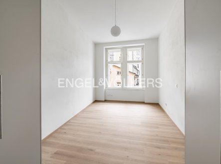 Pronájem bytu, 2+kk, 42 m²