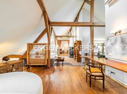 Pronájem bytu, 1+kk, 169 m²