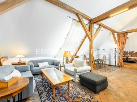Pronájem bytu, atypický, 169 m²