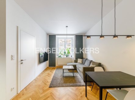Pronájem bytu, 2+kk, 43 m²