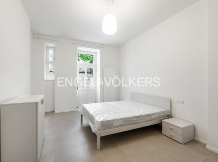 Pronájem bytu, 2+kk, 52 m²