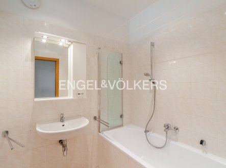 Pronájem bytu, 1+1, 47 m²