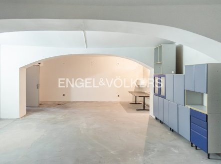 Pronájem komerčního objektu, výroba, 73 m²