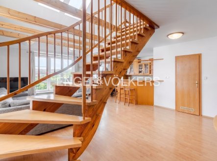 Pronájem bytu, 5+kk, 135 m²