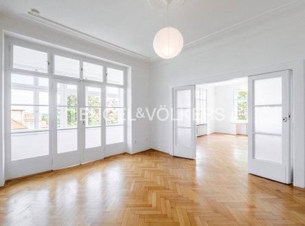 Pronájem bytu, 5+1, 146 m²