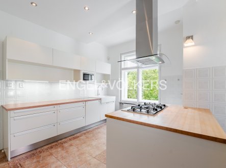 Pronájem bytu, 5+1, 146 m²