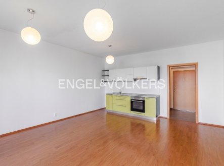 Pronájem bytu, 1+kk, 39 m²