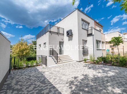 Pronájem domu/vily, 175 m²