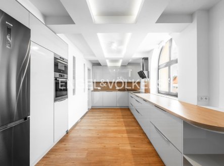 Pronájem bytu, 3+kk, 144 m²