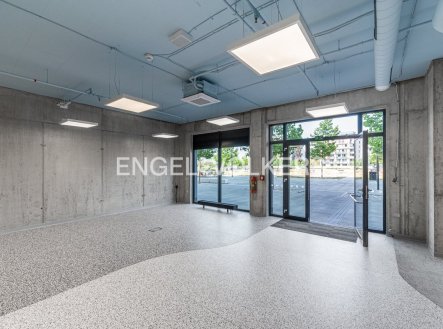Pronájem obchodní prostory, 86 m²