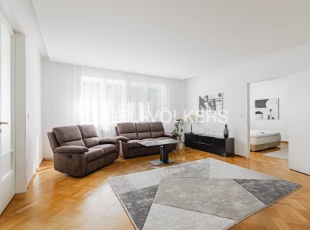 Pronájem bytu, 4+1, 142 m²