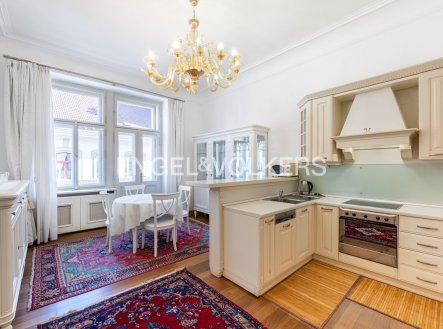 Pronájem bytu, 3+kk, 77 m²