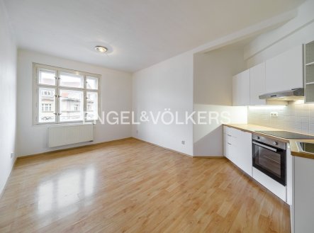Pronájem bytu, 3+1, 110 m²