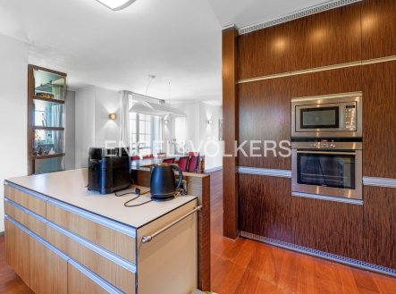 Pronájem bytu, 5+kk, 192 m²