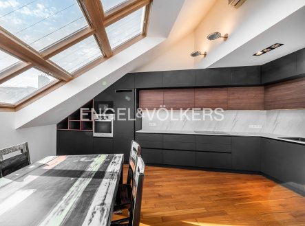 Pronájem bytu, 3+kk, 102 m²