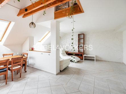 Pronájem bytu, 3+kk, 90 m²