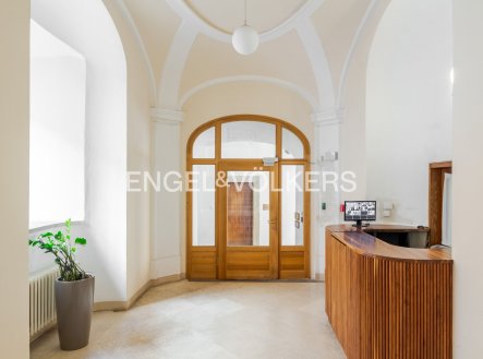 Pronájem kanceláře, 75 m²