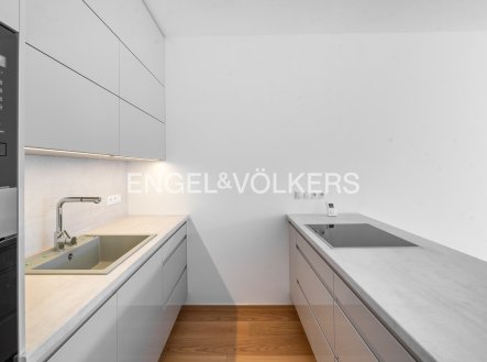 Pronájem bytu, 2+kk, 60 m²