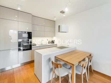 Pronájem bytu, 2+kk, 60 m²