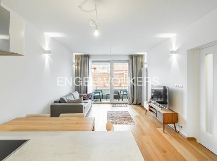 Pronájem bytu, 2+kk, 60 m²