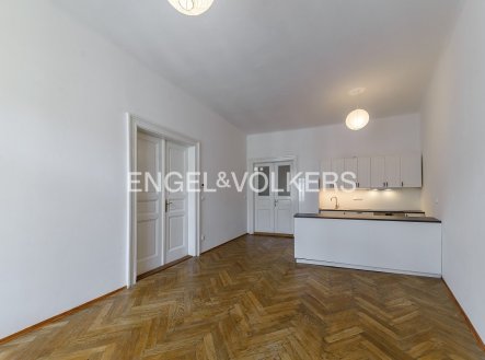 Pronájem bytu, 3+kk, 88 m²