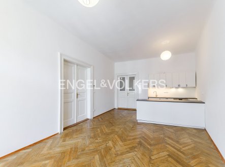 Pronájem bytu, 3+kk, 88 m²