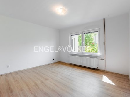 Pronájem kanceláře, 60 m²