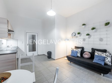 Pronájem bytu, 2+kk, 43 m²