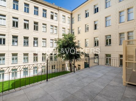 Pronájem bytu, 4+kk, 89 m²