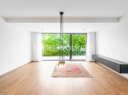 Pronájem domu/vily, 165 m²