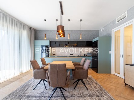 Pronájem bytu, 3+1, 104 m²