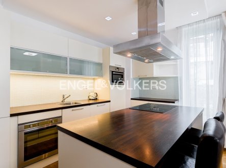 Pronájem bytu, 3+kk, 91 m²